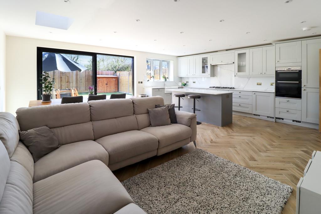 Kitchen lounge diner