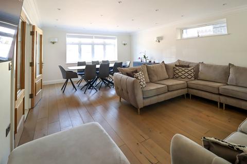 5 Viewfield Road, Bexley, DA5 3EE