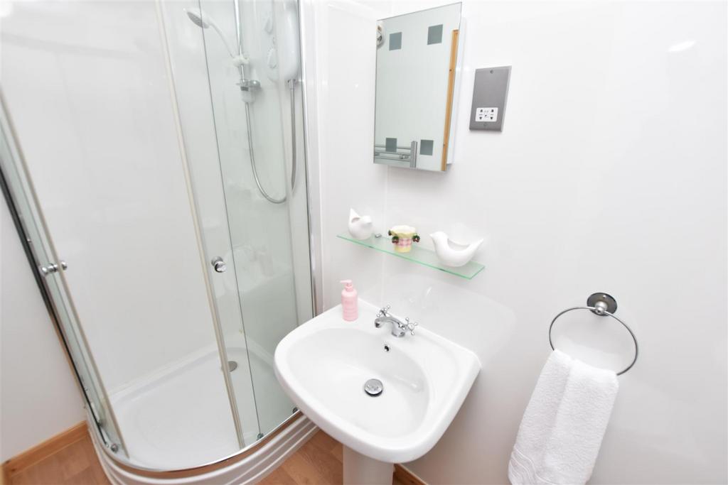 Bedroom three en suite.jpg