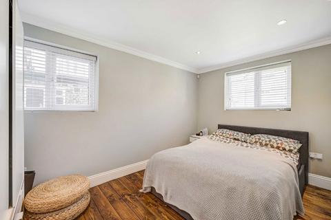 2 bedroom flat to rent, Portnall Road, London W9