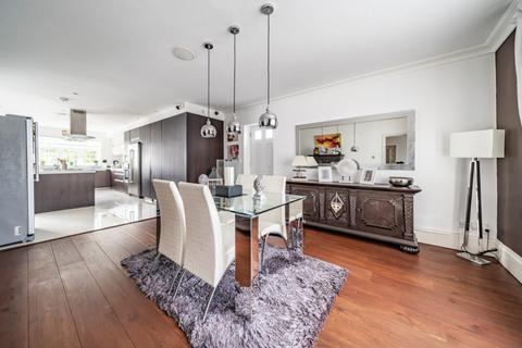 2 Mulgrave Road, London, W5 1LE