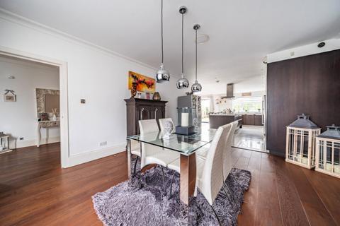 2 Mulgrave Road, London, W5 1LE