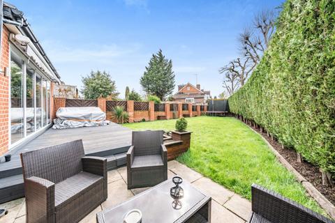 2 Mulgrave Road, London, W5 1LE