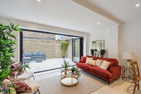 Dagnan Road, SW12