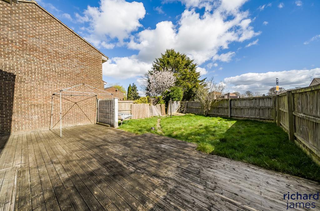 Bead91d9333b4e929ba4dfcd189c759e