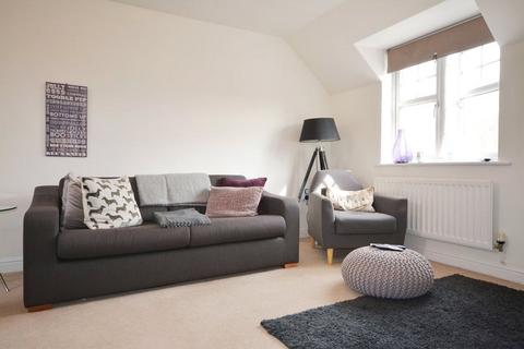 2 bedroom detached house for sale, Guinea Walk, Jennetts Park, Bracknell