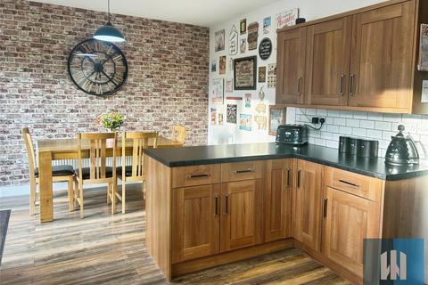 25 Alexander Road, Featherstone, Pontefract, WF7 6LF
