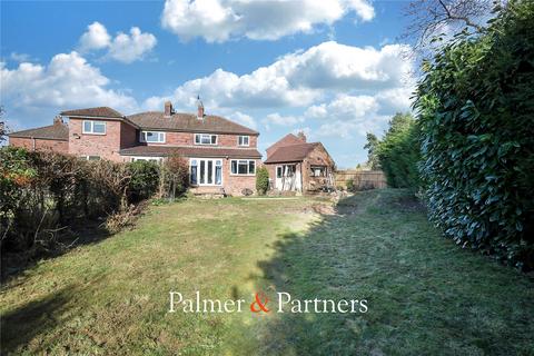 18 Ash Grove, Colchester, CO2 0AH