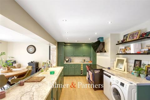 18 Ash Grove, Colchester, CO2 0AH