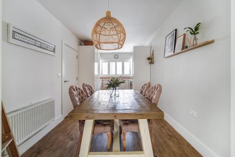 undefined, Dover Road, Tadworth