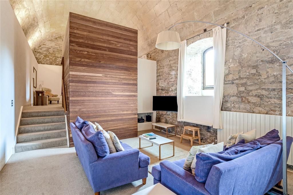 Vaults Flat