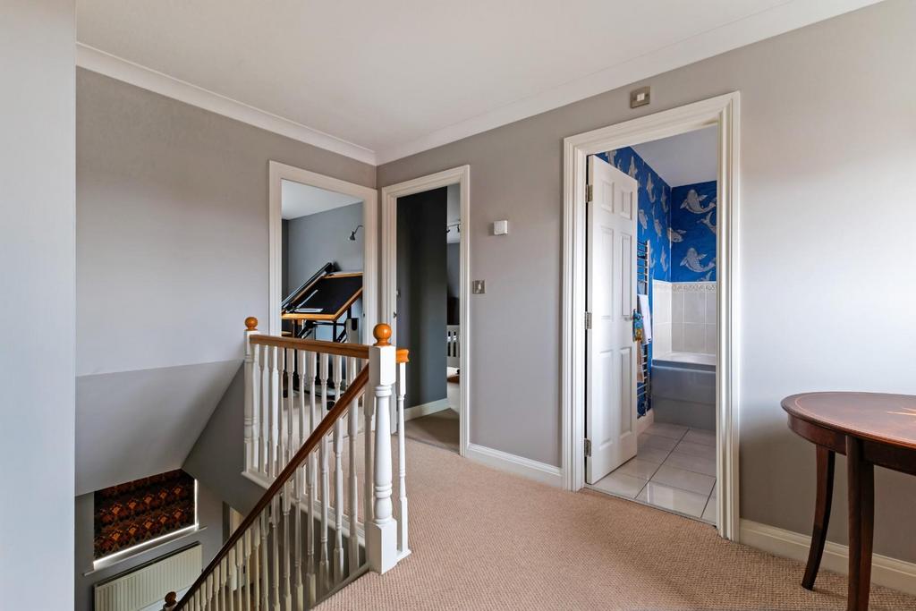 84221 2 Shears Drive Amesbury (17).jpg
