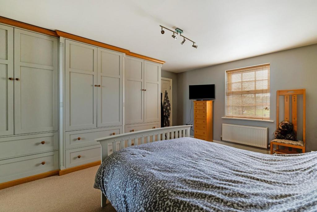 84221 2 Shears Drive Amesbury (26).jpg