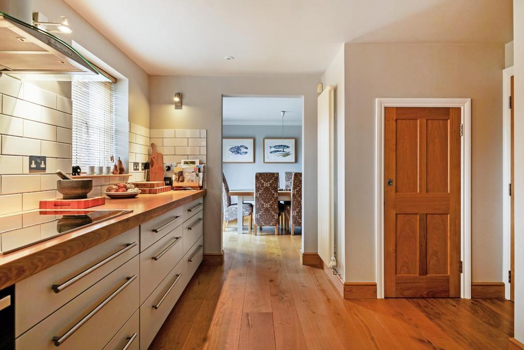 84221 2 Shears Drive Amesbury (9).jpg