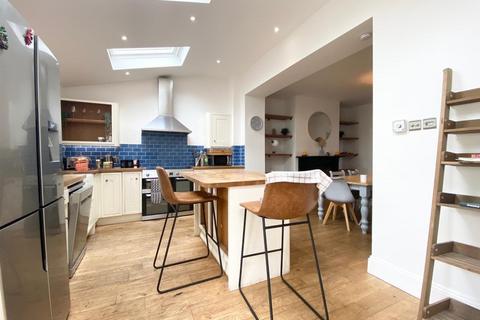 3 bedroom end of terrace house for sale, Sydenham Road, Knowle, Bristol