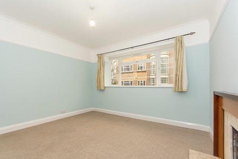 2 bedroom flat to rent, Poynders Road, Clapham SW4