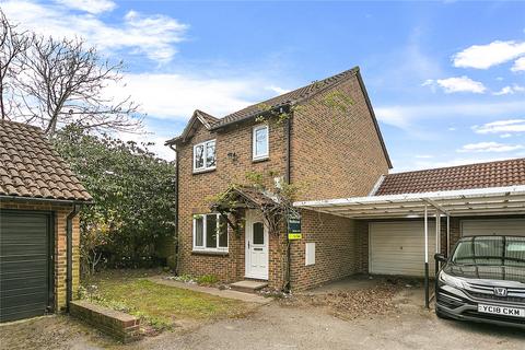 3 bedroom detached house for sale, Vaughan Close, Middlesex