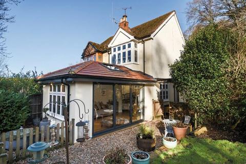 2 bedroom semi-detached house for sale, Bridle Path, Farnham GU10