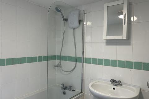 Flat 2, 16 Oxford Road, Exeter, EX4 6QU