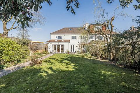 45 Queensway, Petts Wood, Orpington, BR5 1EB