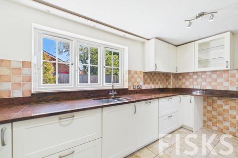 4 bedroom detached house for sale, Tamarisk, Benfleet, SS7