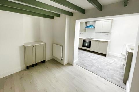 3 bedroom house to rent, Blodwen Terrace, Penclawdd, SA4 3XU