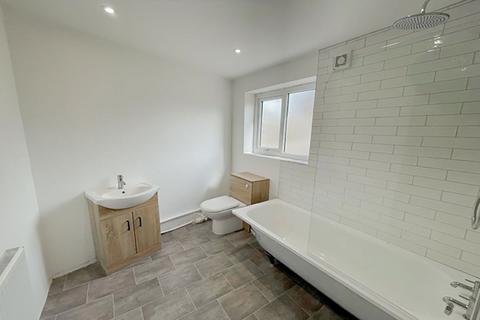3 bedroom house to rent, Blodwen Terrace, Penclawdd, SA4 3XU