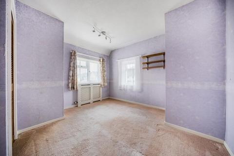 59 Frethern Close, Burford, OX18 4NS