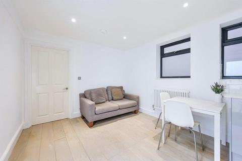 undefined, 10B East Street, Epsom KT17