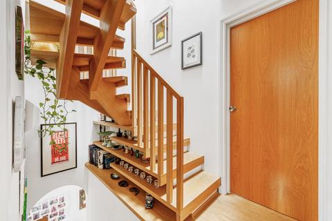 29 Goldsmith Road, London, W3 6PX