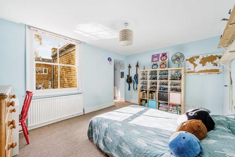 29 Goldsmith Road, London, W3 6PX