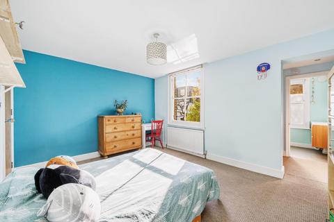 29 Goldsmith Road, London, W3 6PX