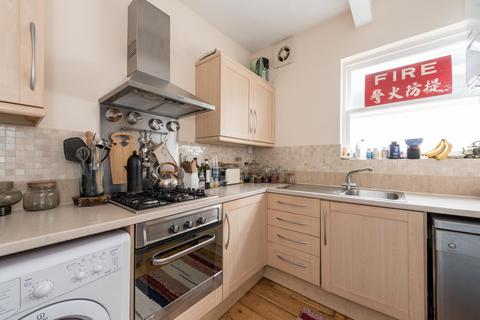 2 bedroom apartment for sale, Belsize Square, London, NW3