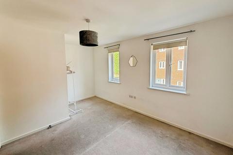 1 bedroom flat to rent, Hamble Croft, Radcliffe M26