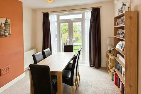 3 bedroom terraced house for sale, Vernon Road, Aylestone, LE2