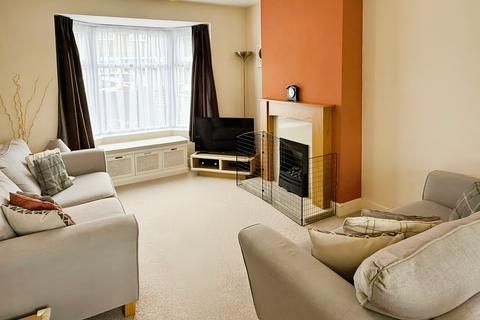 3 bedroom terraced house for sale, Vernon Road, Aylestone, LE2