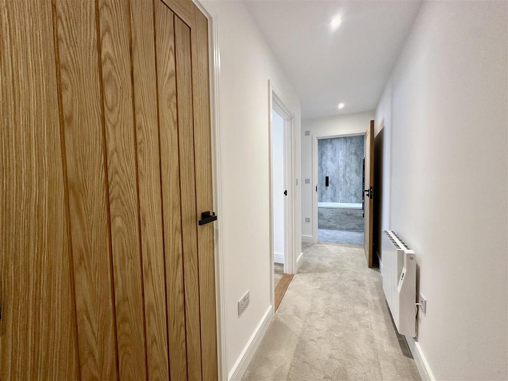 Gbh0a RKo0ku Dg JOhl KXIVQ.jpg