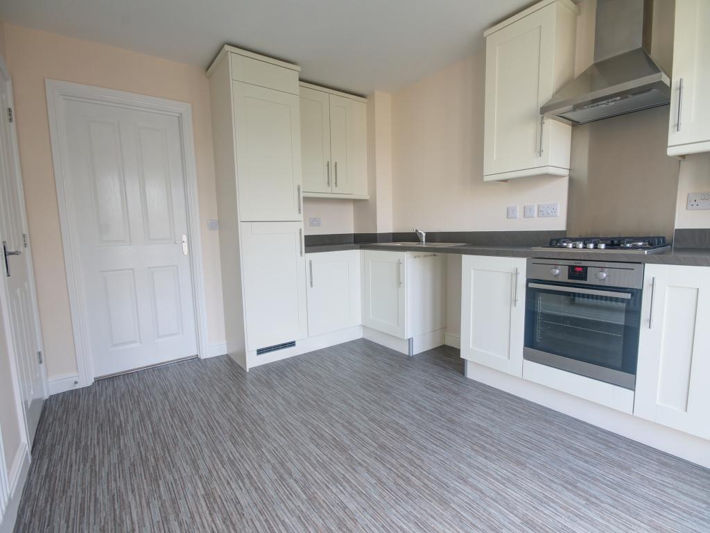 Kitchen / Dining Roo