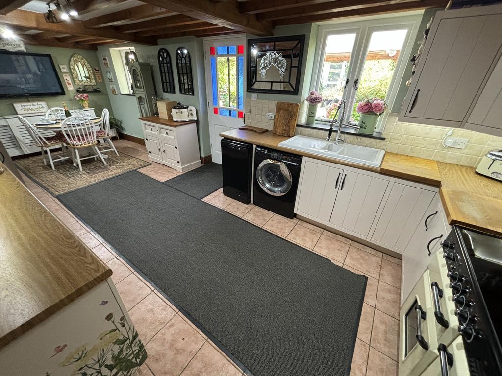 Kitchen (second image)
