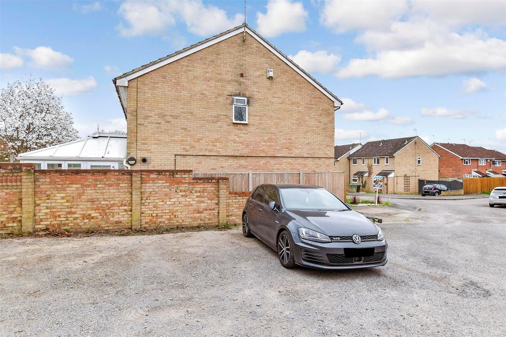 Driveway/Parking