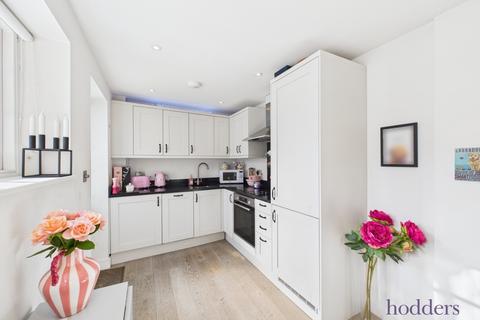 2 bedroom apartment for sale, London Street, Chertsey, Surrey, KT16