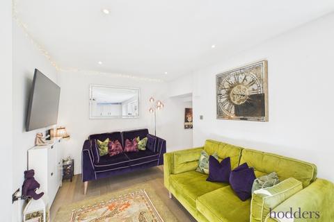 2 bedroom apartment for sale, London Street, Chertsey, Surrey, KT16