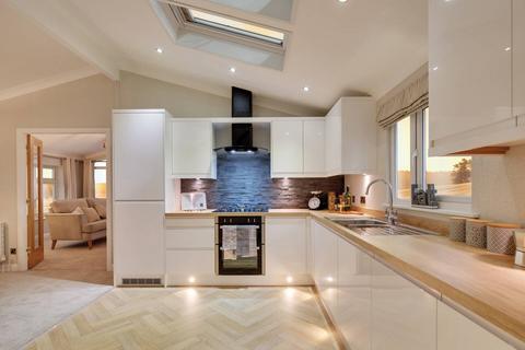2 bedroom park home for sale, Newport Isle of Wight
