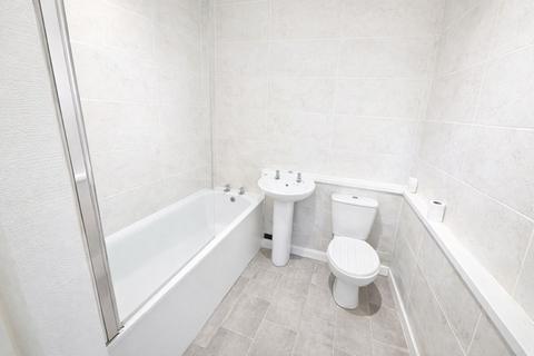1 bedroom flat to rent, Grove Road, Eastbourne BN21