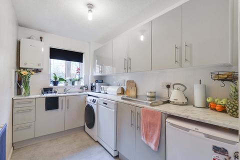 16 Larkham Close, Feltham, TW13 4QN