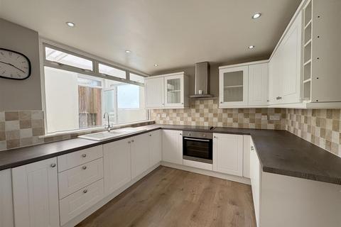 19 Gilbert Close, St Stephen, St Austell, PL26 7PH