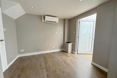19 Gilbert Close, St Stephen, St Austell, PL26 7PH
