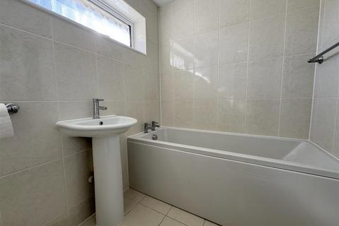 19 Gilbert Close, St Stephen, St Austell, PL26 7PH