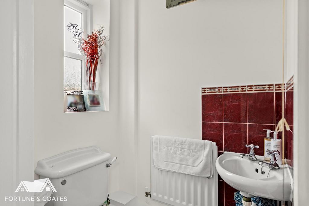 Westbury Rise 14.jpg