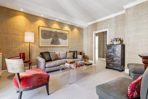 2 bedroom flat for sale, Lennox Gardens, Knightsbridge